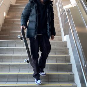 Meet your Posher, Dom